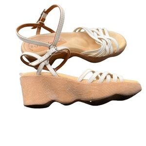 Famolare platform wave edgy sandals size 35